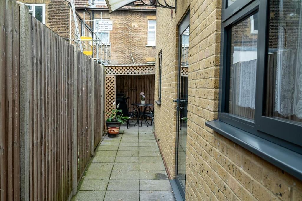 Appartamento Vibrant 3br Tottenham Home, Private Garden Wifi Parking Free On Request